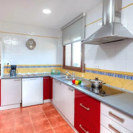 Holiday home Holiday Garvin *